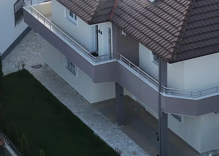 The Swan Nest 2 * Πόγραδετς